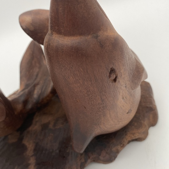 VTG Handcrafted carved wood dolphins playing with ball 10x8” - Picture 9 of 12